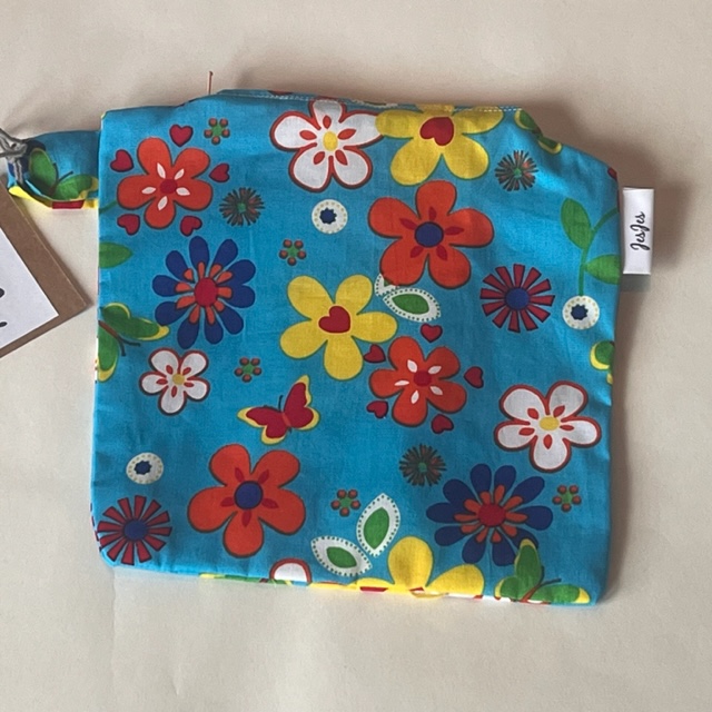 Product: Etui 'Vrolijke bloemen'